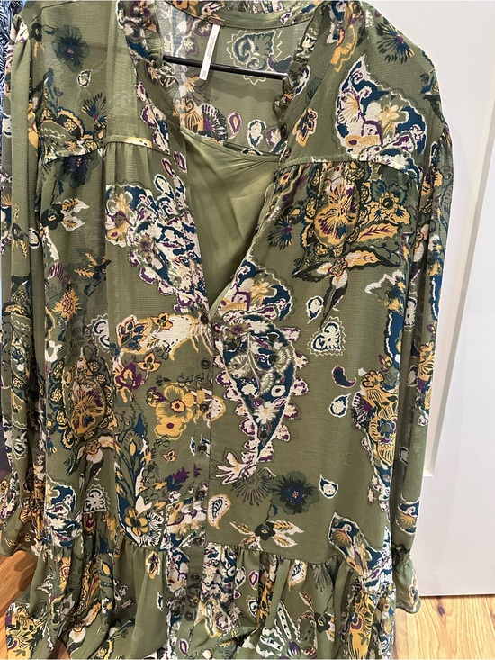Free People Dresses & Skirts - Free People Olive Green Floral Midi Dress